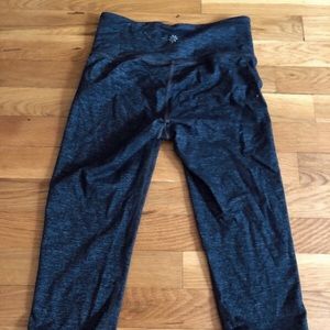 Athleta Cropped Gray Marled Leggings